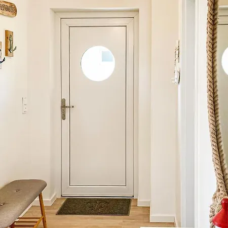 2 Bedroom Cozy In