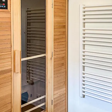 펜션 2 Bedroom Cozy In